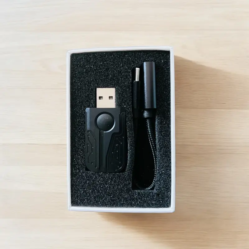 The Blade - USB Wireless Car-play Adapter - Image 4